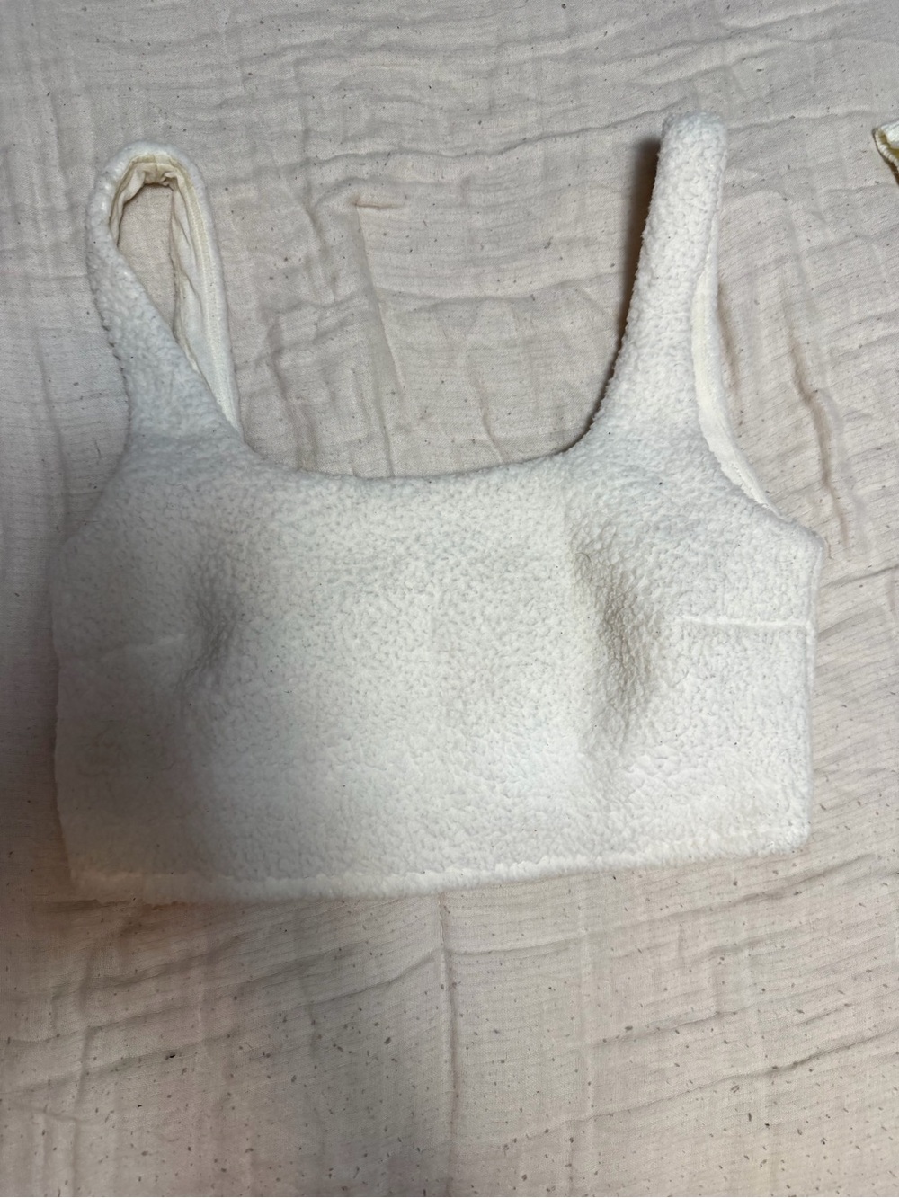 Gilly Hicks Cream Sherpa Bar